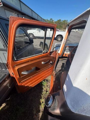 GMC-Pickup-Reg-Cab-Pickup-1963-Brown-Brown-0-5