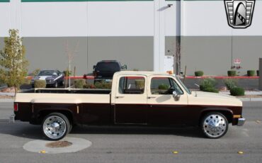 GMC-R-Conventional-1989-Red-Tan-44239-10