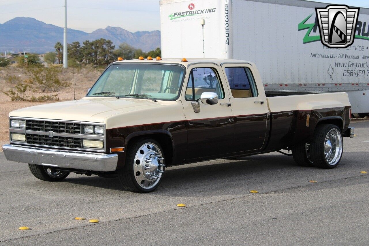 GMC-R-Conventional-1989-Red-Tan-44239-2