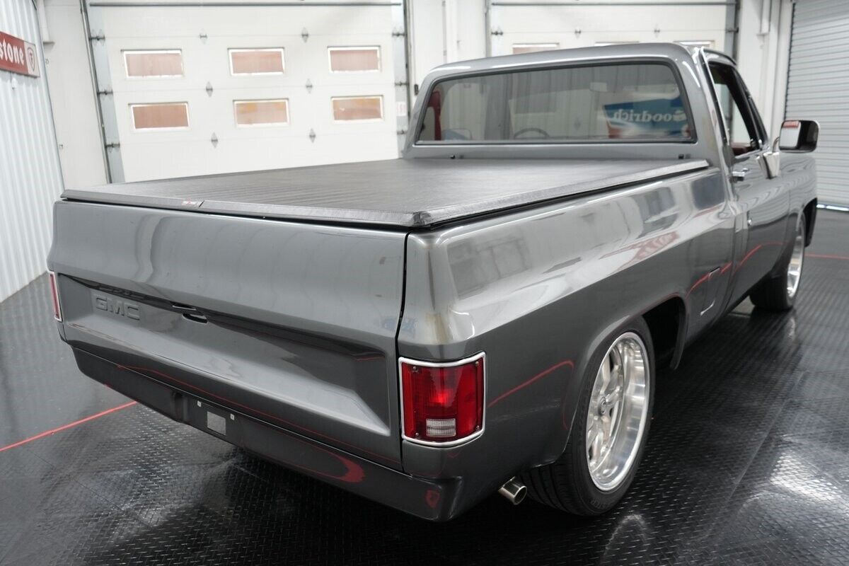 GMC-R1500-1987-Charcoal-Red-0-14