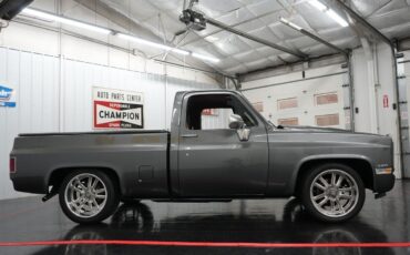 GMC-R1500-1987-Charcoal-Red-0-18