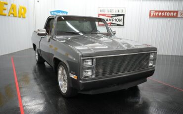 GMC-R1500-1987-Charcoal-Red-0-21