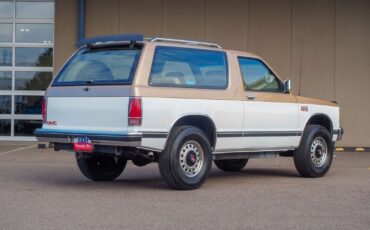 GMC-S-15-Jimmy-1986-Beige-Beige-191887-1