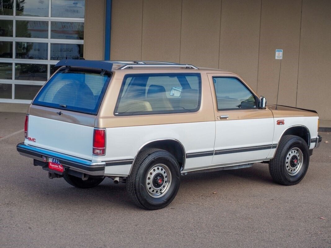 GMC-S-15-Jimmy-1986-Beige-Beige-191887-4