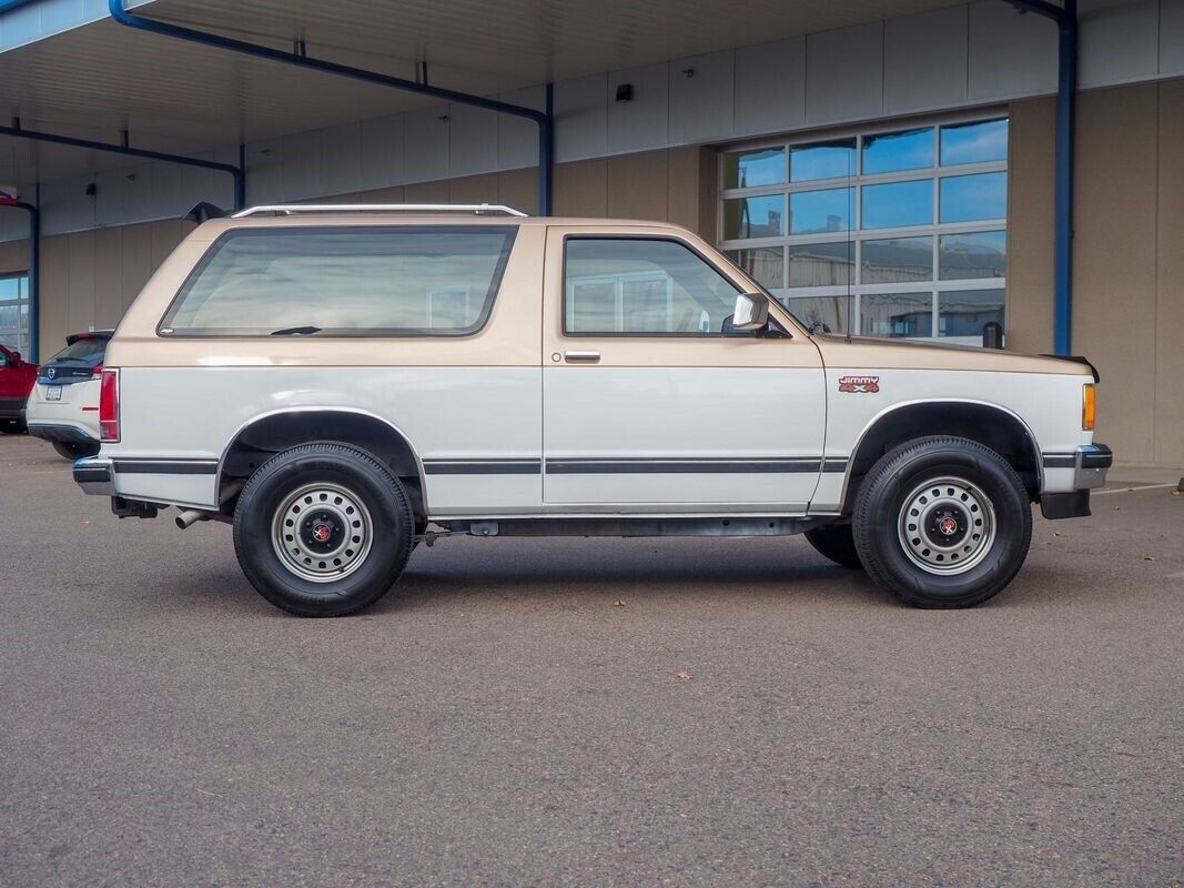 GMC-S-15-Jimmy-1986-Beige-Beige-191887-5