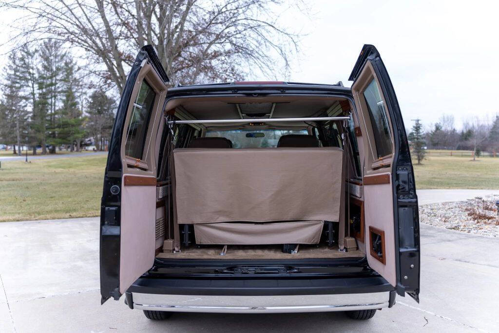 GMC-Safari-Van-1994-Black-Tan-78151-6