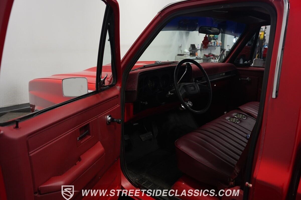 GMC-Sierra-1500-Pickup-1986-Red-Burgundy-106230-4