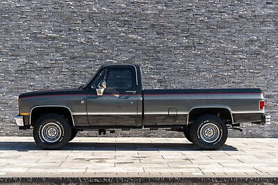 GMC-Sierra-1500-Pickup-1986-Silver-Black-83895-21