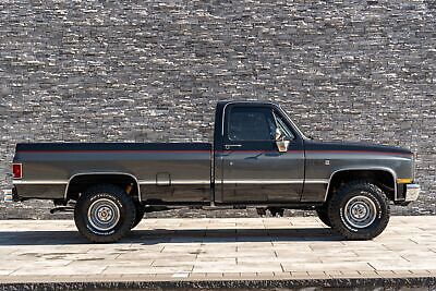 GMC-Sierra-1500-Pickup-1986-Silver-Black-83895-23