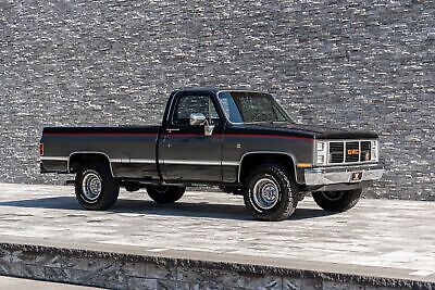 GMC-Sierra-1500-Pickup-1986-Silver-Black-83895-24