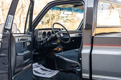 GMC-Sierra-1500-Pickup-1986-Silver-Black-83895-28