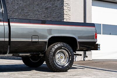 GMC-Sierra-1500-Pickup-1986-Silver-Black-83895-3