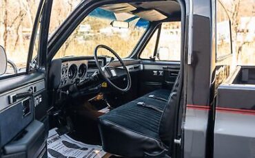 GMC-Sierra-1500-Pickup-1986-Silver-Black-83895-30