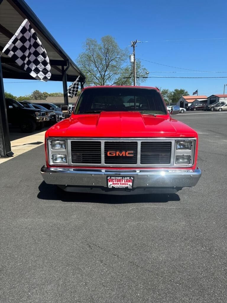 GMC-Sierra-1500-Pickup-1987-Red-Tan-146392-2