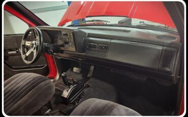 GMC-Sierra-1992-Red-Black-241402-9