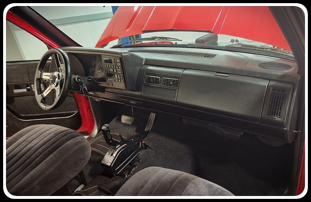 GMC-Sierra-1992-Red-Black-241402-9