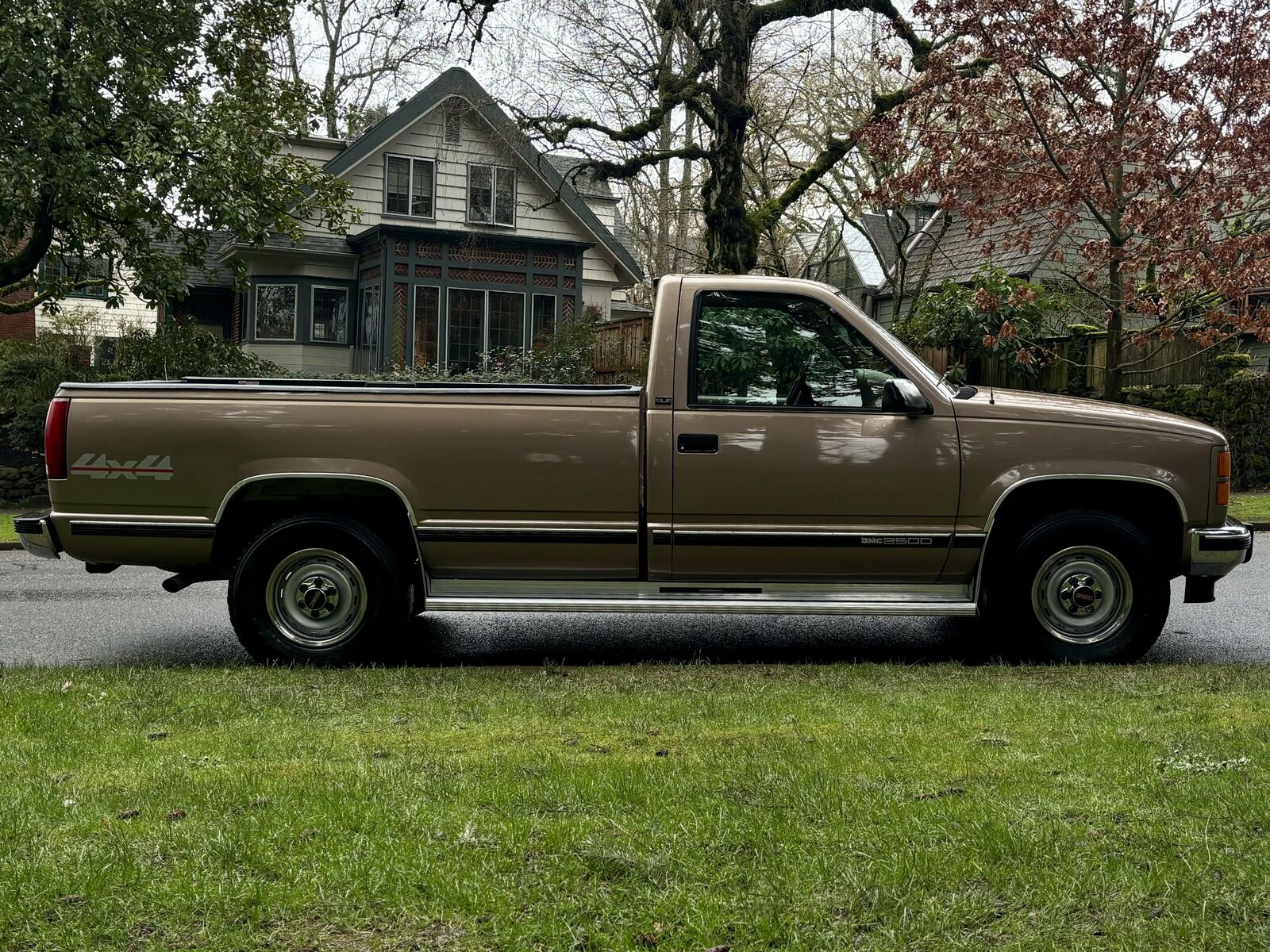 GMC-Sierra-2500-1995-Gold-Tan-280792-4