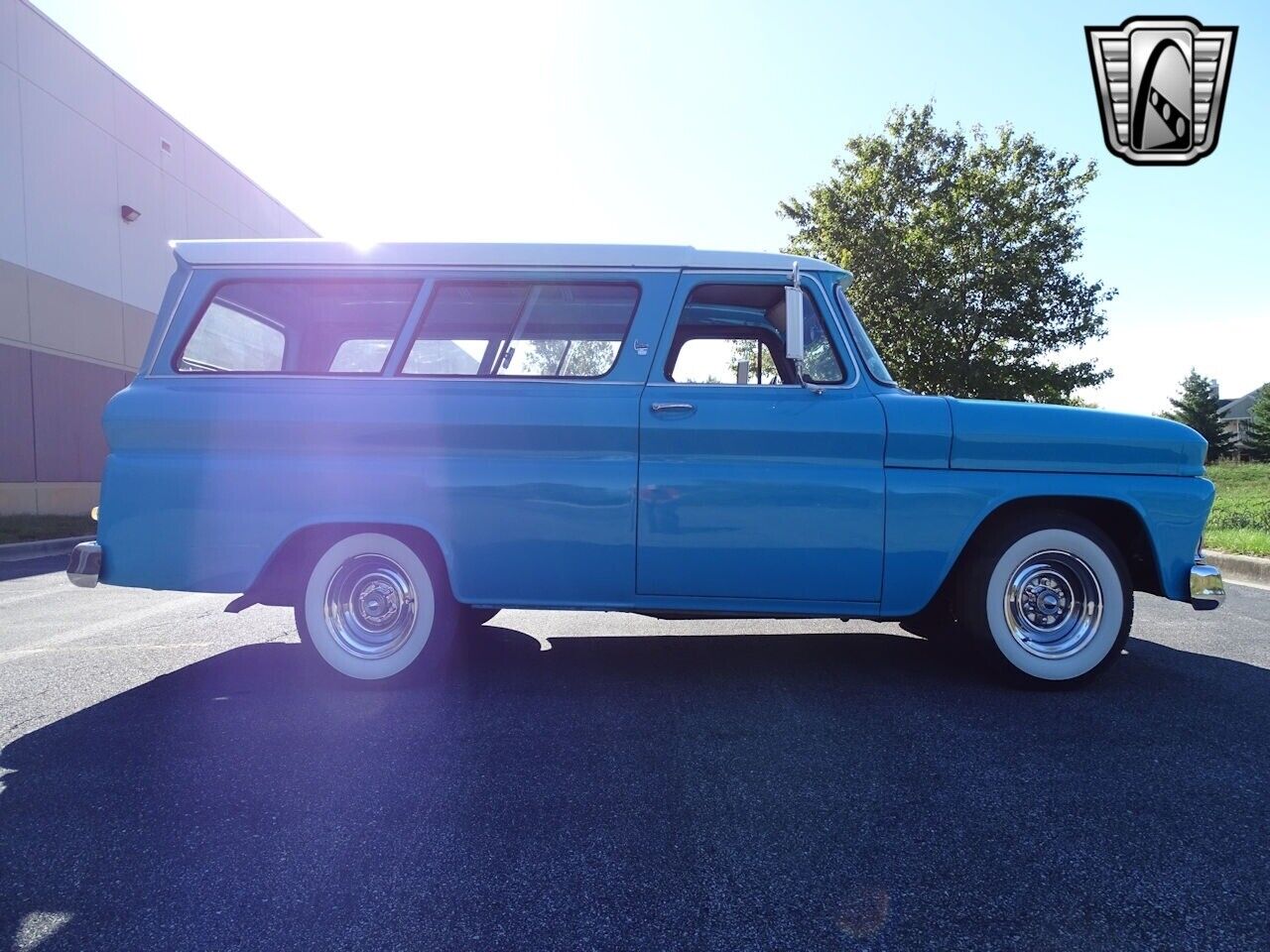 GMC-Suburban-Cabriolet-1966-TURQUOISE-Black-25943-7