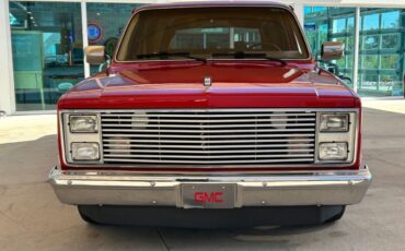 GMC-Suburban-SUV-1986-Red-Tan-0-1