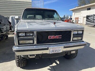 GMC-Suburban-SUV-1990-Grey-321869-1