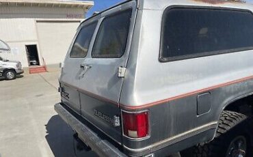 GMC-Suburban-SUV-1990-Grey-321869-3