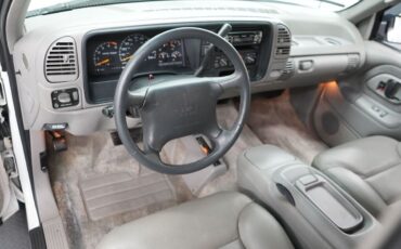 GMC-Yukon-SUV-1995-White-Gray-208447-38