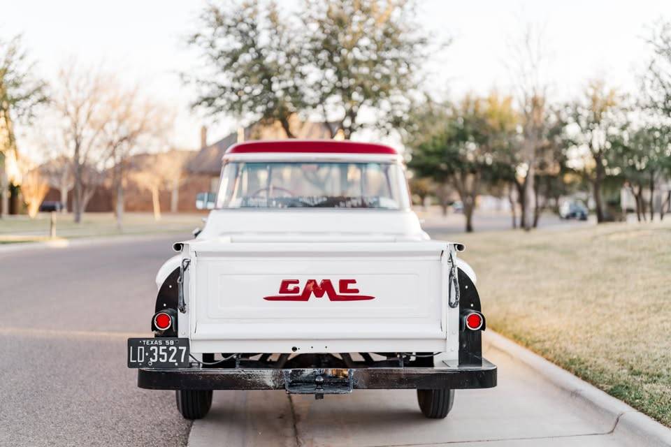 Gmc-1500-1958-white-956-1