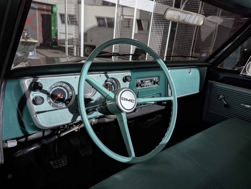 Gmc-2500-regular-cab-long-bed-1968-green-119135-13