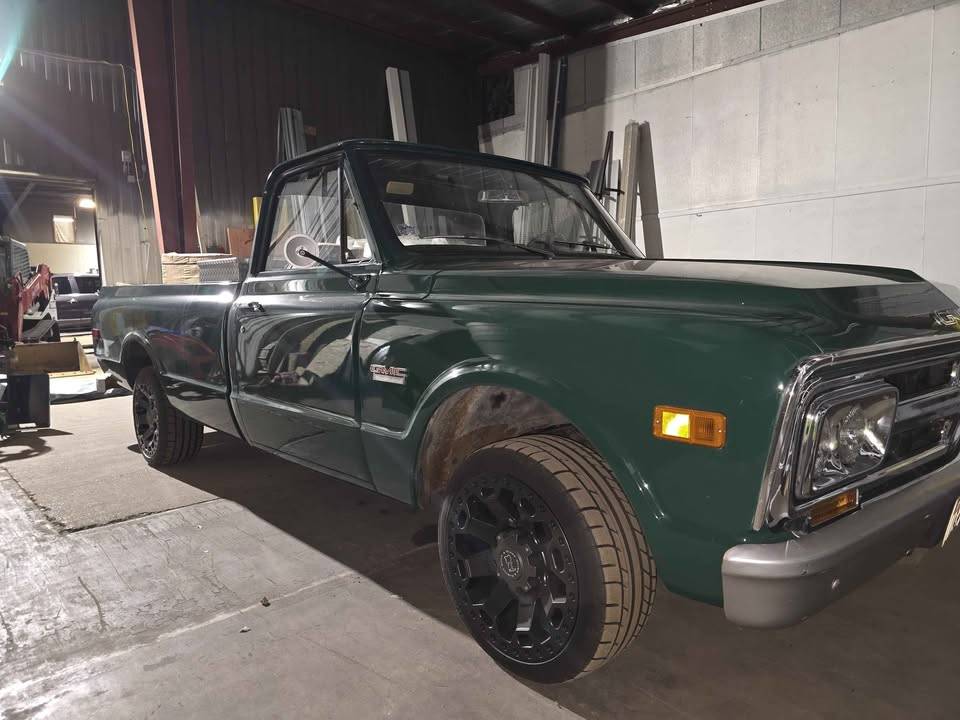 Gmc-2500-regular-cab-long-bed-1968-green-119135-3