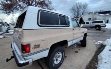 Gmc-Jimmy-utility-12-ton-diesel-1984-custom-58820