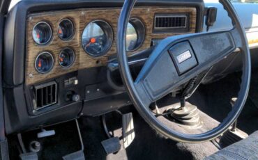 Gmc-K25-1975-white-19867-5