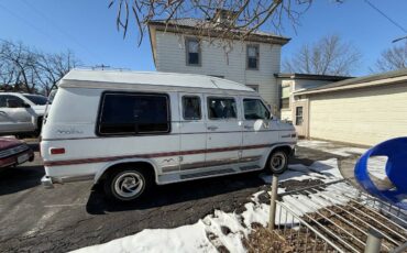 Gmc-Malibu-1992-white-247838-2