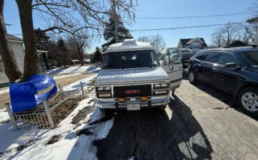 Gmc-Malibu-1992-white-247838-3