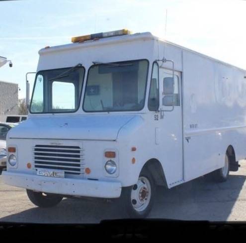 Gmc-P-truck-forward-1-ton-nominal-1985-white-30738