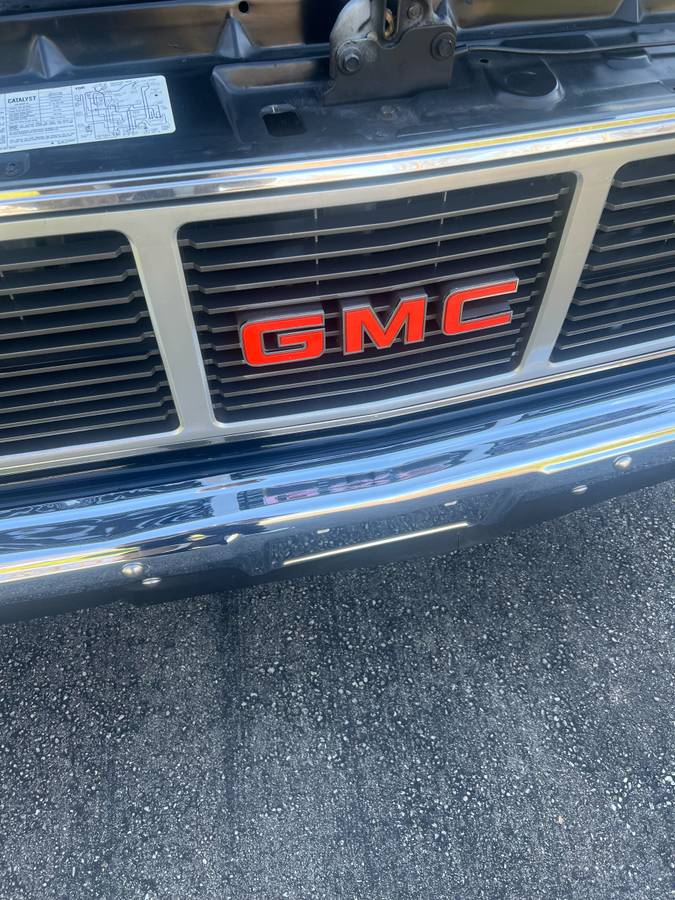 Gmc-Sierra-1500-1986-custom-205996-11