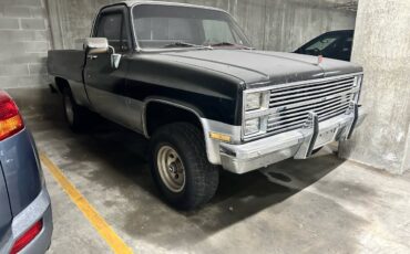 Gmc-Sierra-1500-classic-1983-black-144841