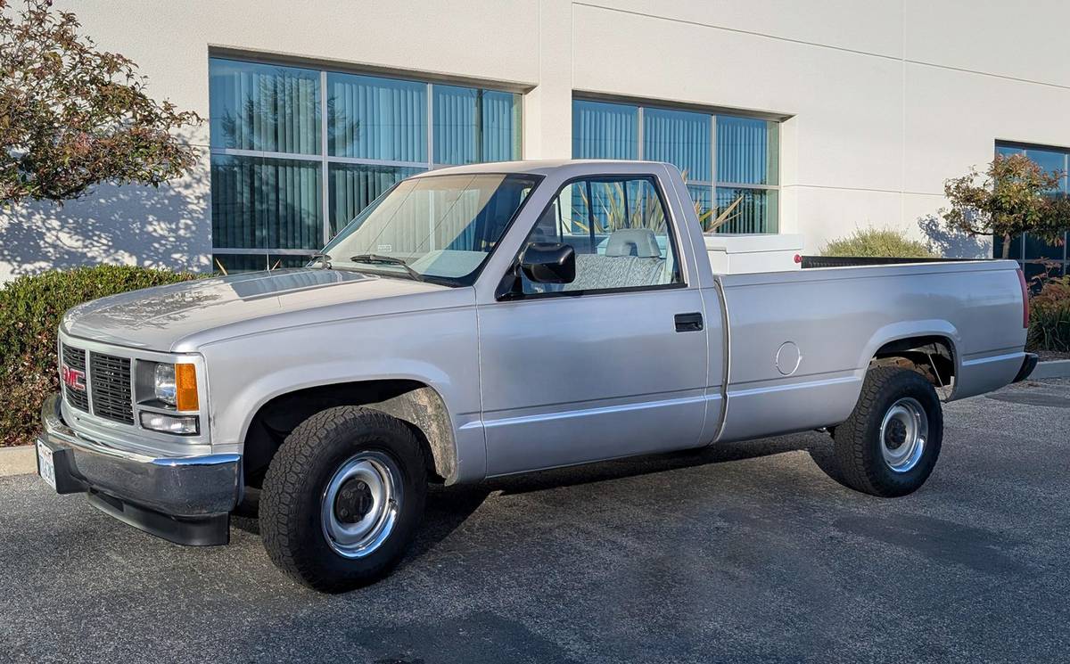 Gmc-Sierra-1992-silver-233757-1