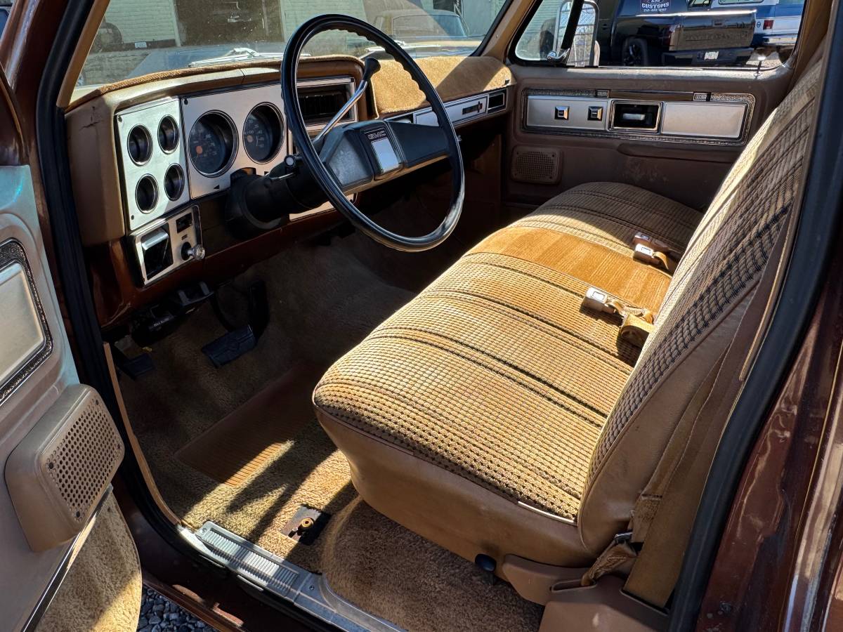 Gmc-Sierra-3500-classic-1980-145042-15