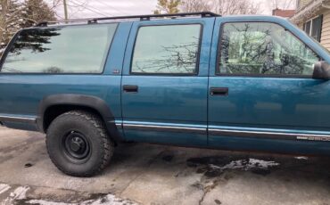 Gmc-Suburban-2500-1993-blue-213398-2