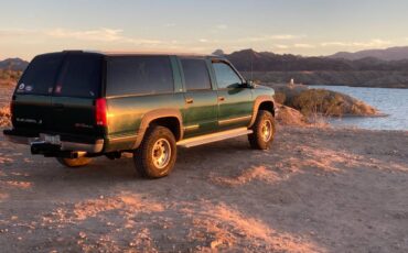 Gmc-Suburban-2500-1995-green-201168