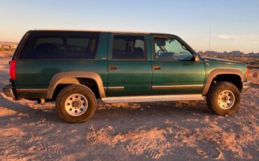 Gmc-Suburban-2500-1995-green-201168-9