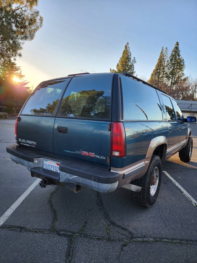 Gmc-Suburban-diesel-1994-blue-302556-2