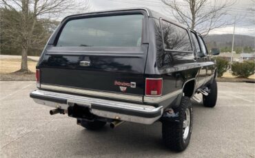 Gmc-Suburban-sierra-classic-1986-179260-4