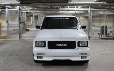 Gmc-Typhoon-1992-205996-11