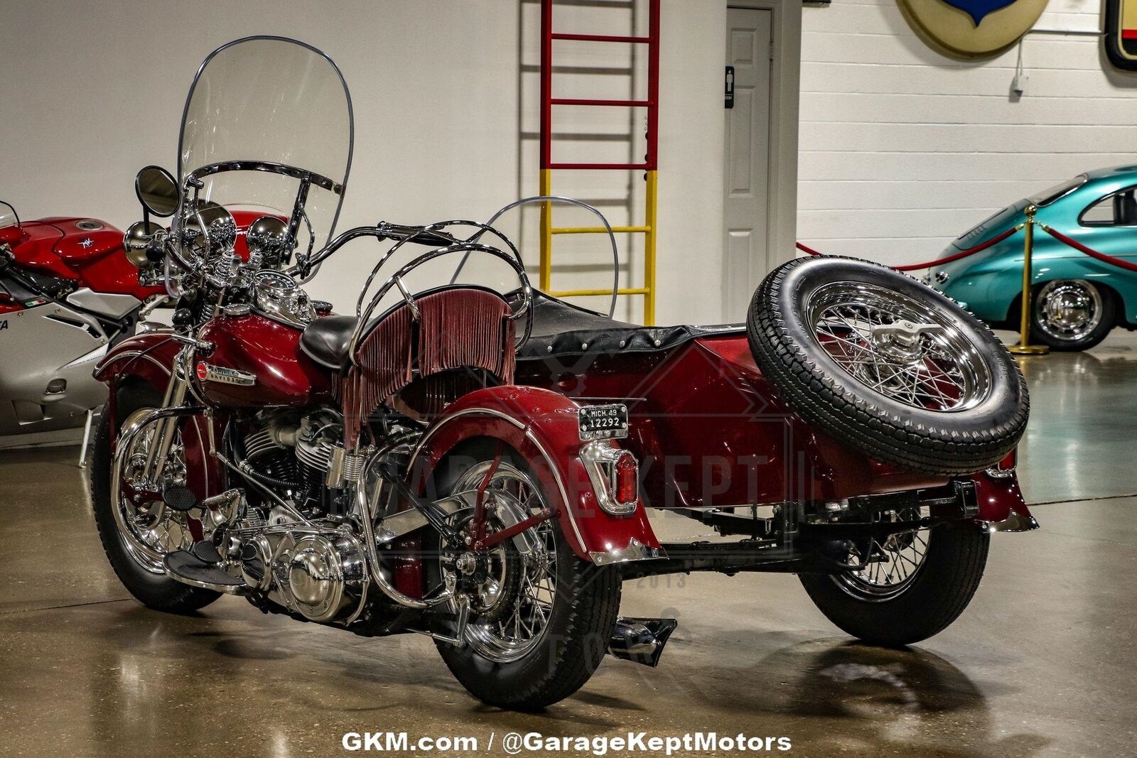 Harley-Davidson-Panhead-Cabriolet-1949-Burgundy-Black-97-6