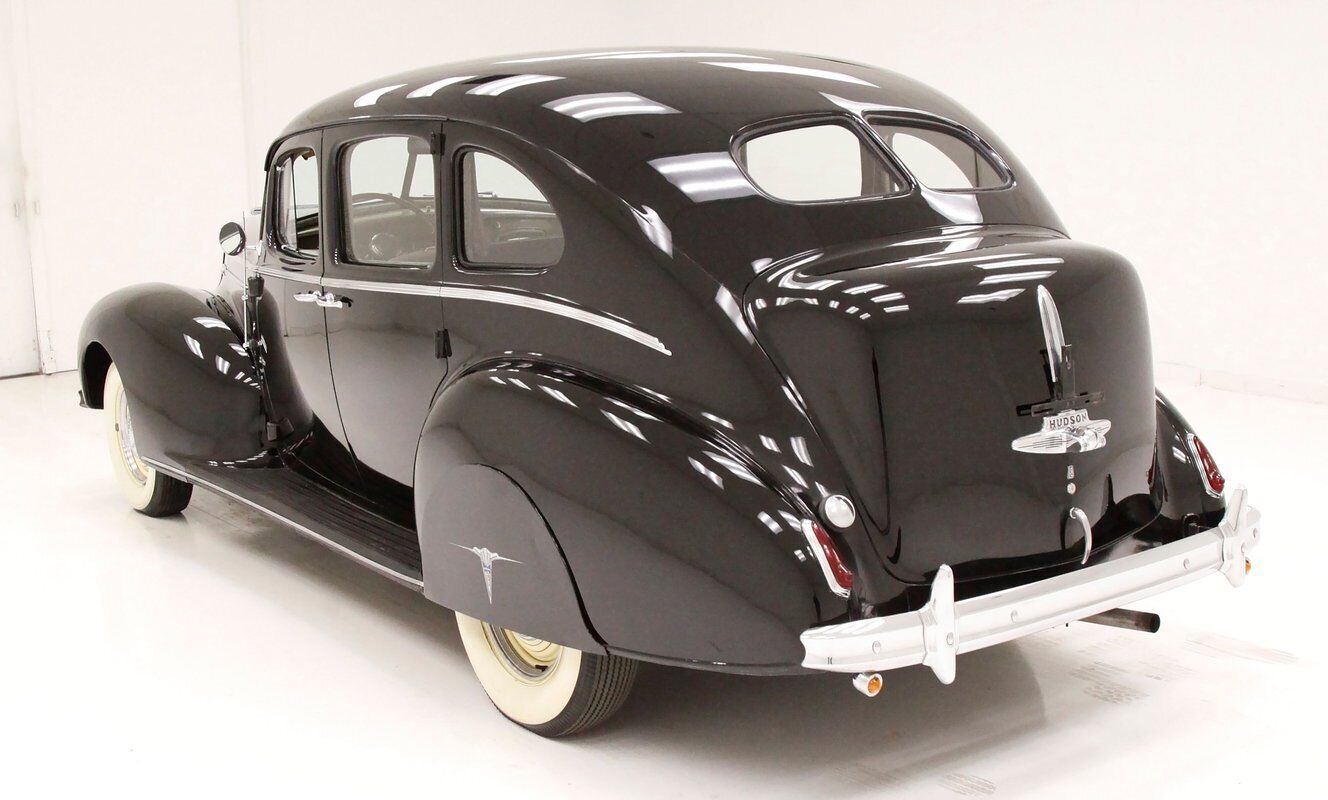 Hudson-Series-95-Berline-1939-Black-Taupe-155783-2