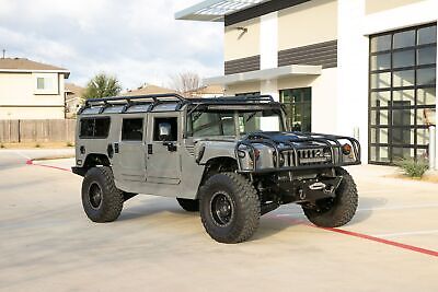 Hummer-H1-SUV-1995-Gray-Black-278-21