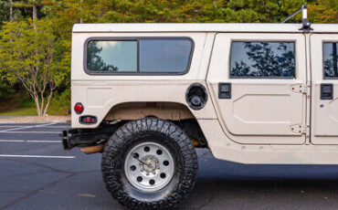 Hummer-H1-SUV-1995-White-Gray-239507-9