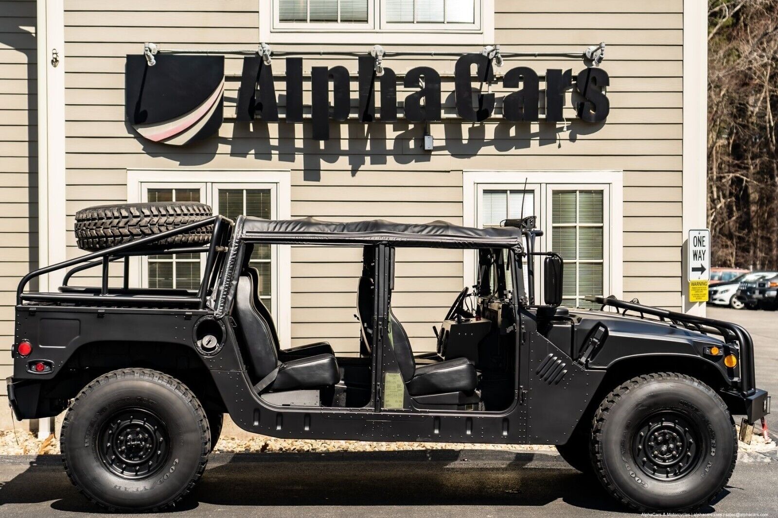 Hummer-M998-HMMWV-AM-General-Pickup-1987-Black-18427-7