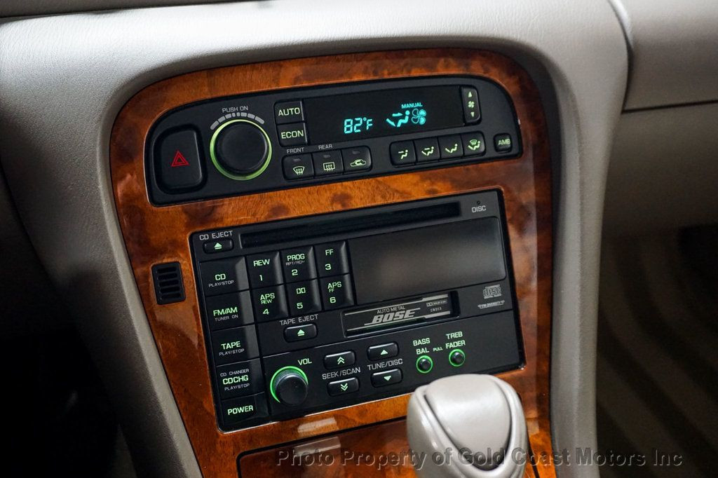 Infiniti-J30-Berline-1995-Green-Tan-72416-9